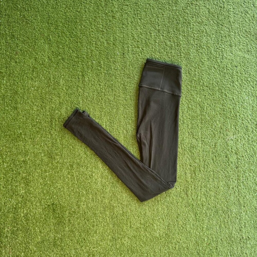 Sculptural Olive Leggings1